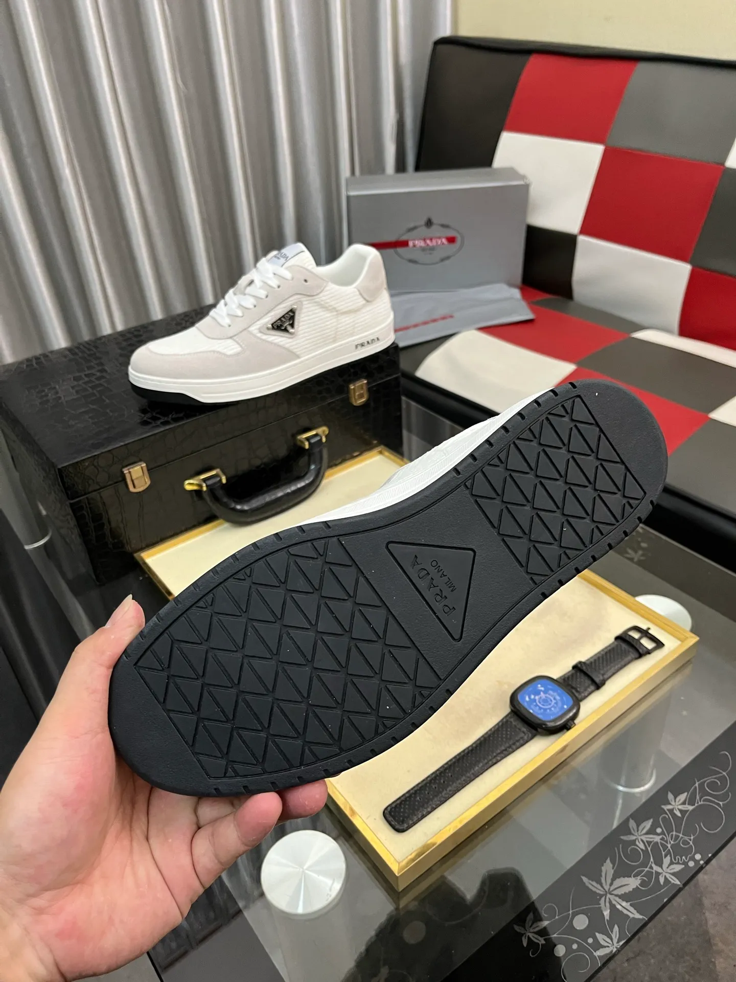 Men's shoes 💰380⌚️⌚️【PRADA】Prada casual shoes, originally developed 1:1, made of high-mercerized cowhide with imported cowhide, silk sheepskin lining, rubber outsole, comfortable and soft on the foot, size: 38-444️⃣Colors available